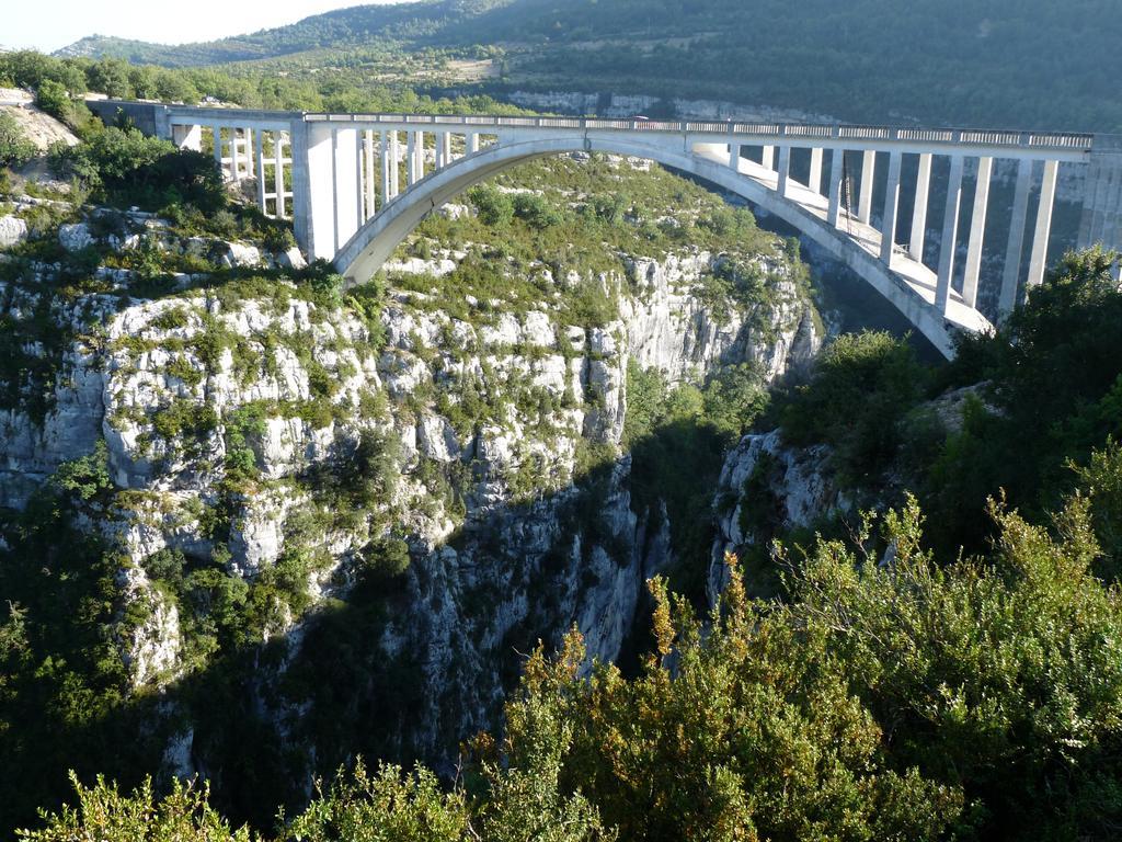Les Jardins De L'Ermitage Bed & Breakfast Les Salles-sur-Verdon Exterior photo