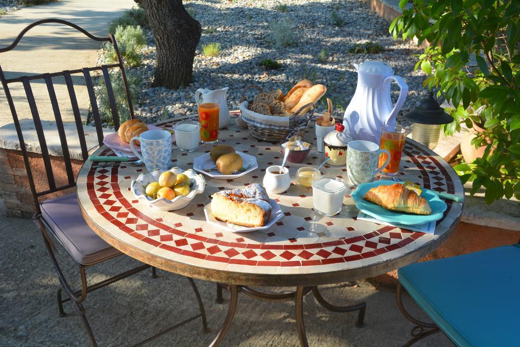 Les Jardins De L'Ermitage Bed & Breakfast Les Salles-sur-Verdon Exterior photo